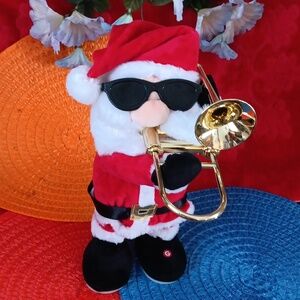 GEMMY MUSICAL "SANTA" Playing His Trumpet and Moving